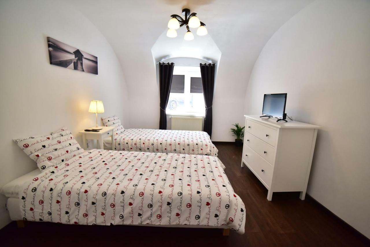 Casa Soare - Ultracentral Guesthouse Сибиу Экстерьер фото