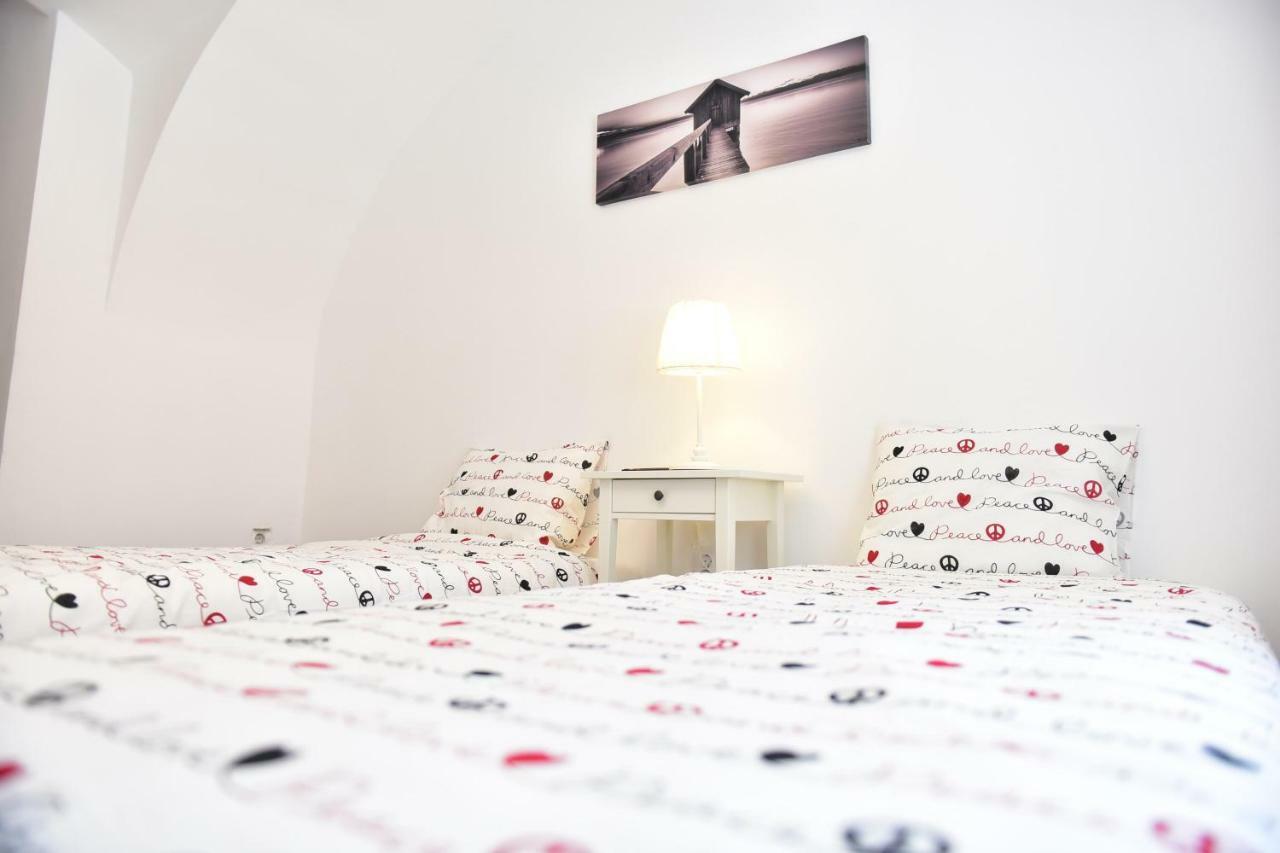 Casa Soare - Ultracentral Guesthouse Сибиу Экстерьер фото